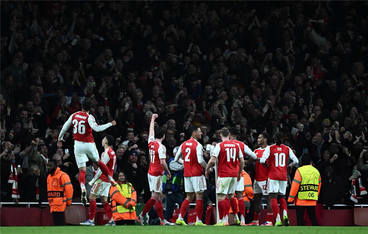 فيديو | هاتريك إيزي يقود آرسنال لـ اكتساح توتنهام برباعية في الدوري الإنجليزي