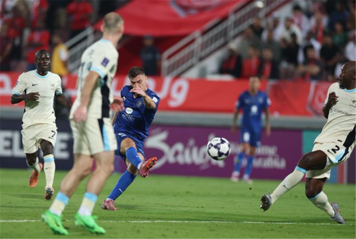 فيديو | الاتحاد السعودي يخسر برباعية أمام الدحيل في دوري أبطال آسيا