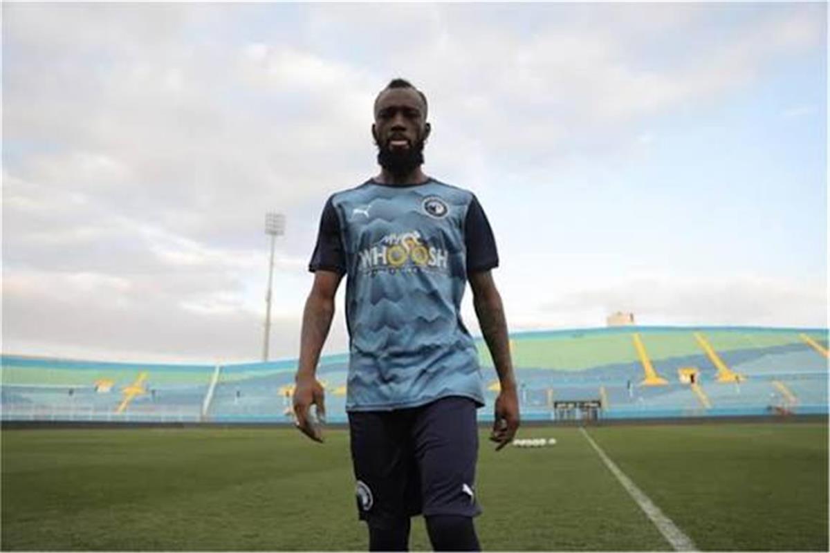 فيديو |  بلاتي توريه يسجل هدف بيراميدز الأول أمام المقاولون العرب