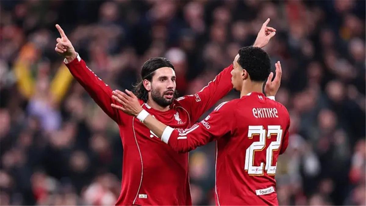 فيديو | سوبوسلاي يسجل هدف تعادل ليفربول أمام آيندهوفن