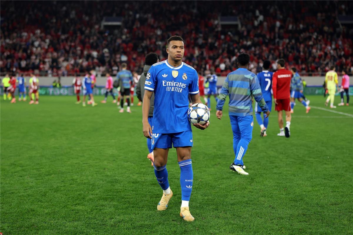 مبابي مهاجمًا أحد الصحفيين: لا يوجد هذا الشيء في ريال مدريد