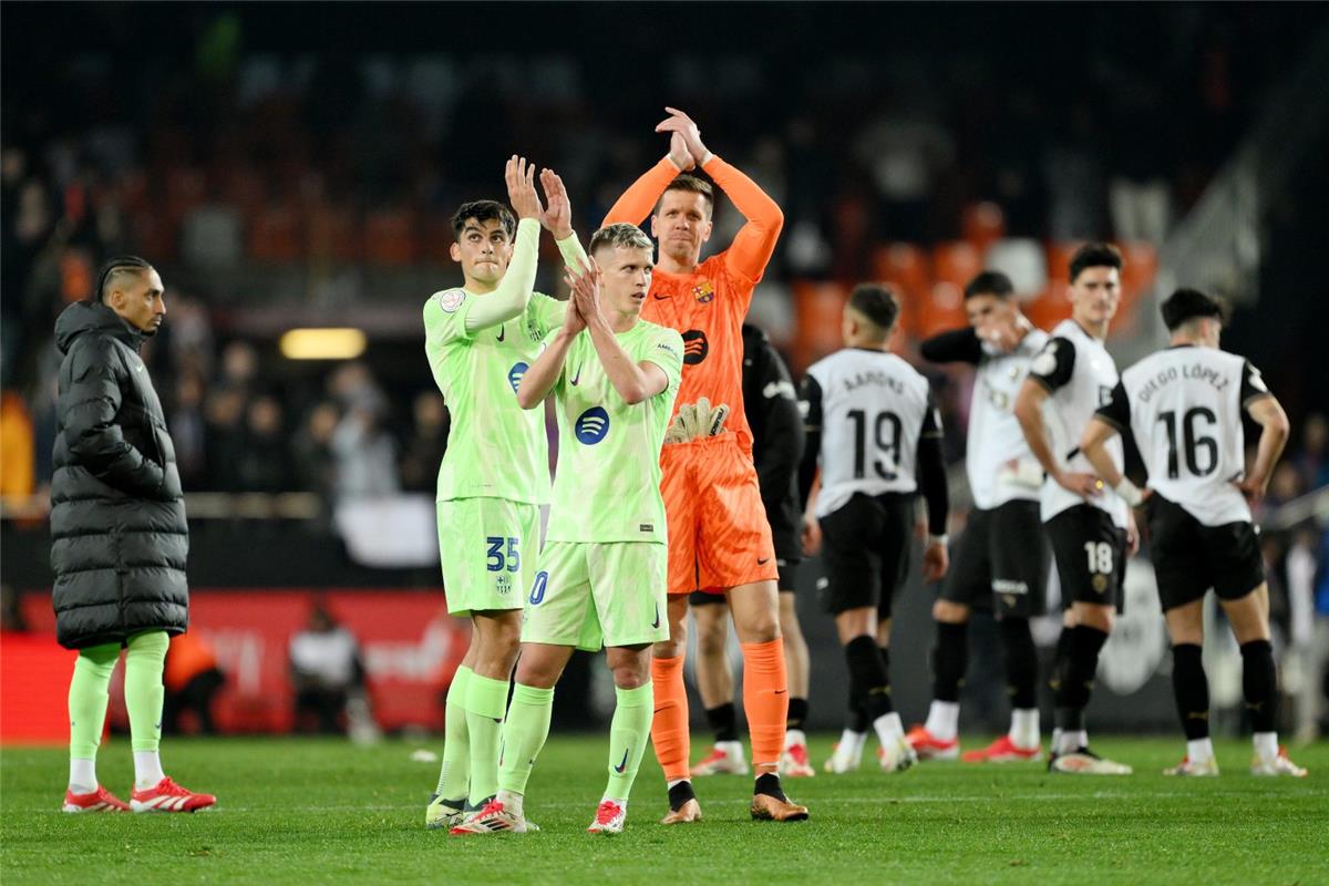 تشيزني عن حديثه مع جيرارد مارتن بعد مباراة إنتر ميلان: ذكرته بماضيه