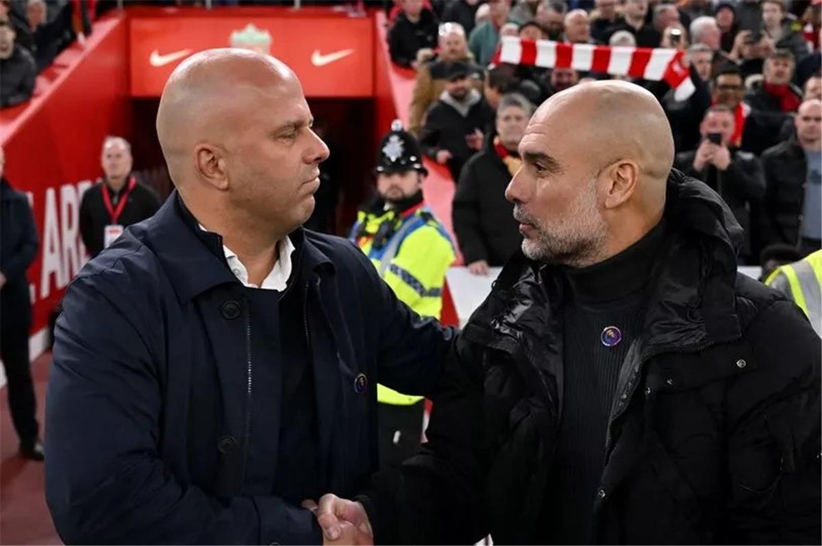 ليفربول يخطط لتوجيه ضربة لـ مانشستر سيتي لحل أزمة خط وسط الفريق