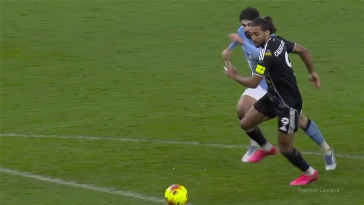 فيديو | خطأ نونيز.. كالفيرت لوين يسجل هدف ليدز يونايتد الأول أمام مانشستر سيتي