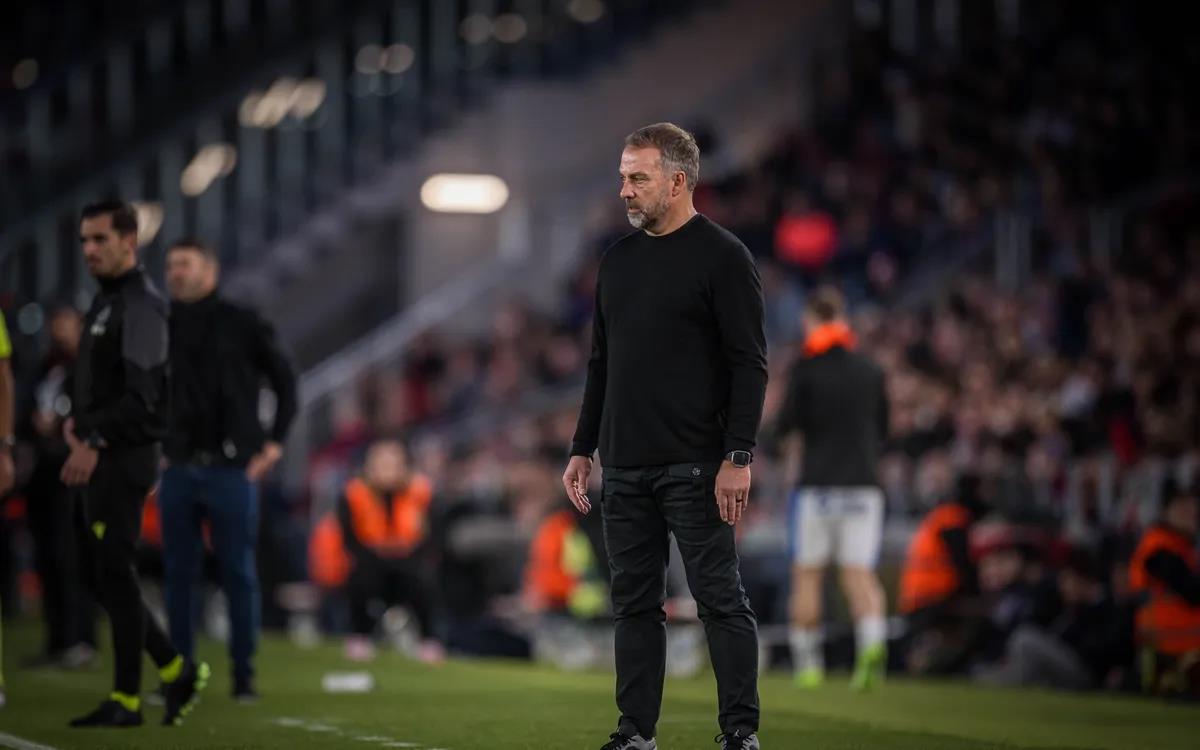 فيديو | فليك يثير قلق جماهير برشلونة بسبب حالته بعد مباراة ألافيس