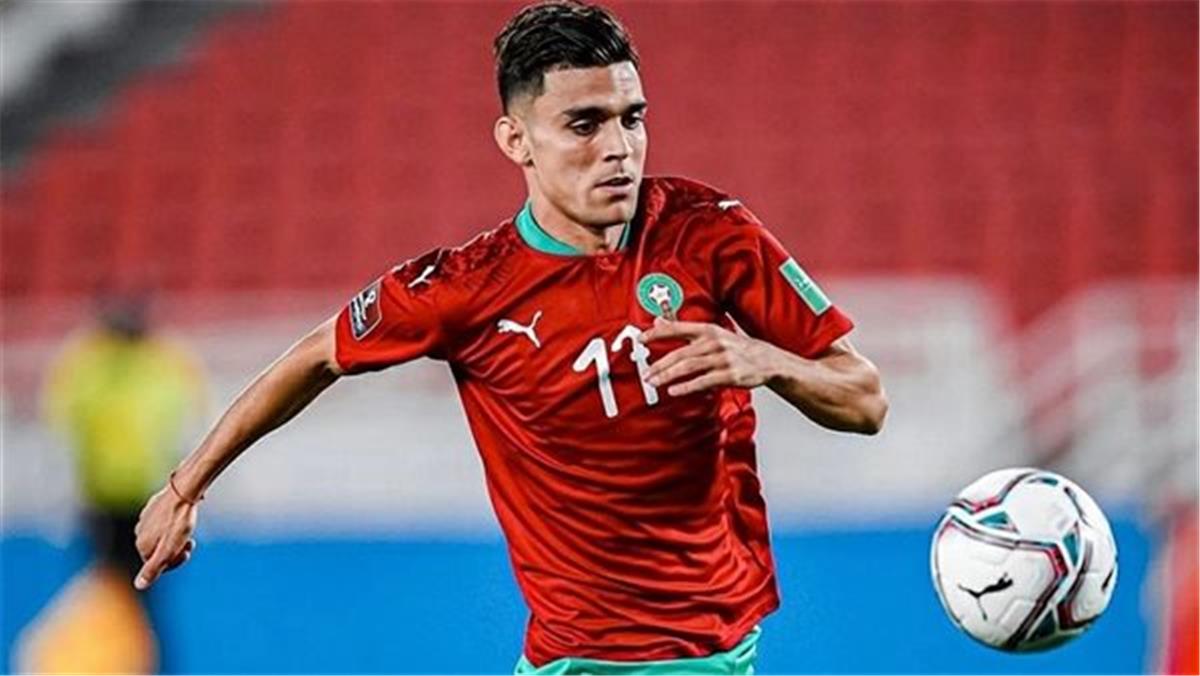 مدرب المغرب يُعلن استبعاد أشرف بن شرقي من أول مواجهتين بكأس العرب