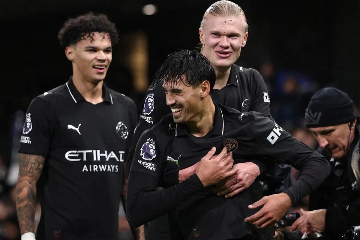 رجل مباراة مانشستر سيتي وفولهام في الدوري الإنجليزي