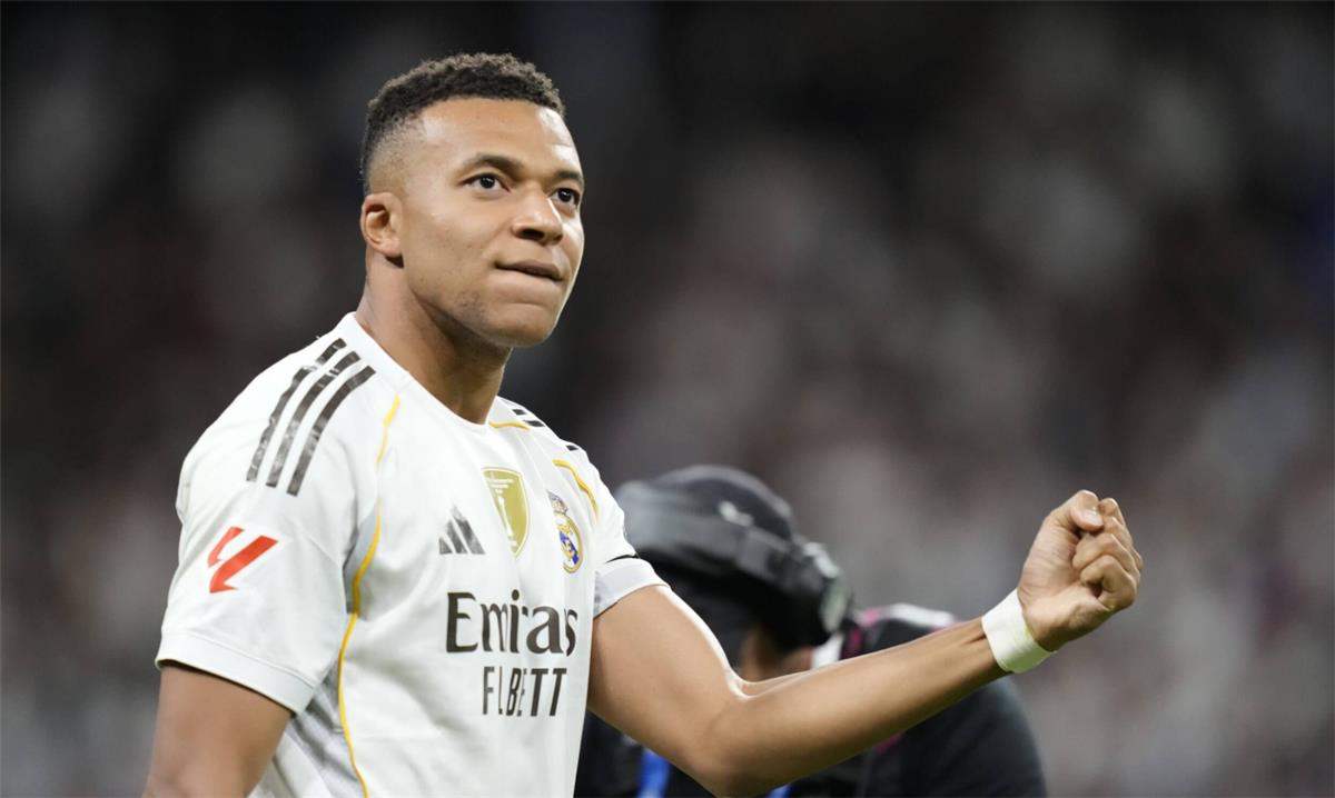 ترتيب هدافي الدوري الإسباني بعد هدف فيران توريس في مباراة برشلونة وأتلتيكو مدريد