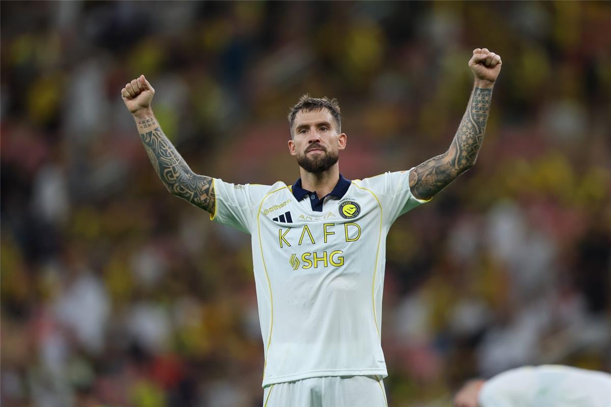 حقيقة عودة إينيجو مارتينيز إلى برشلونة في يناير