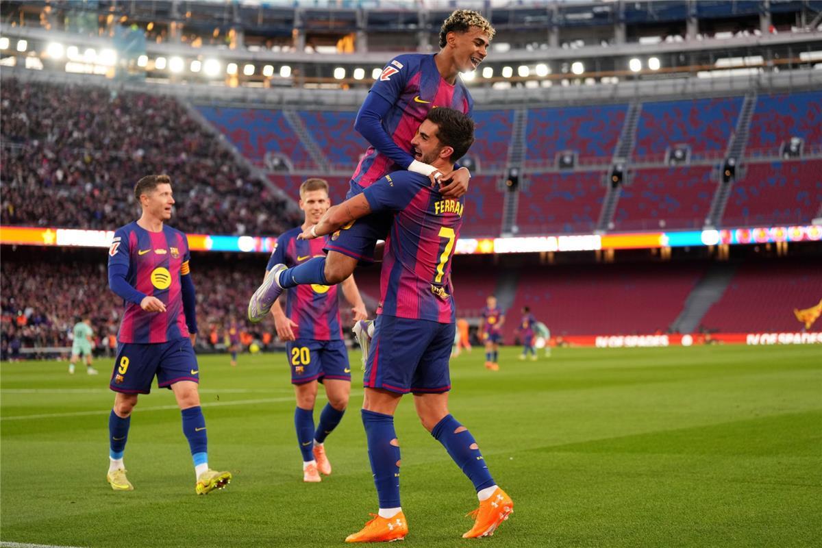 قائمة برشلونة لمباراة ريال بيتيس في الدوري الإسباني.. عودة الثنائي المصاب