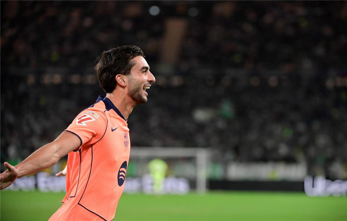 فيديو | في 112 ثانية.. توريس يسجل هدفين ويقلب تأخر برشلونة أمام ريال بيتيس