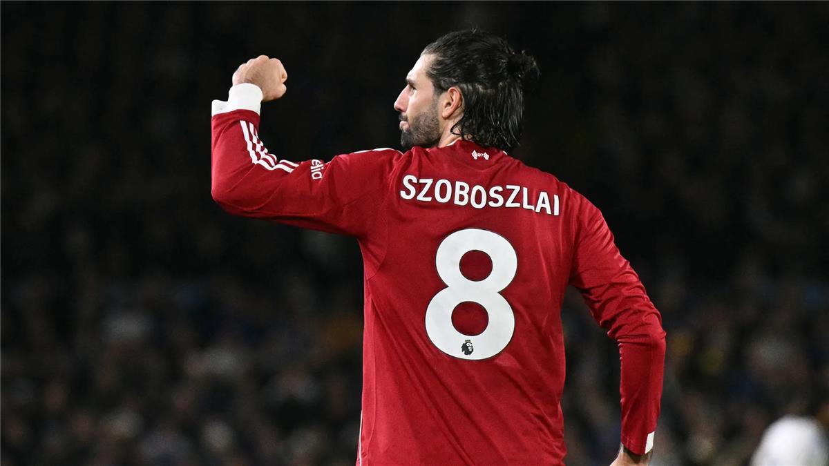 فيديو | سوبوسلاي يسجل هدف ليفربول الثالث أمام ليدز يونايتد