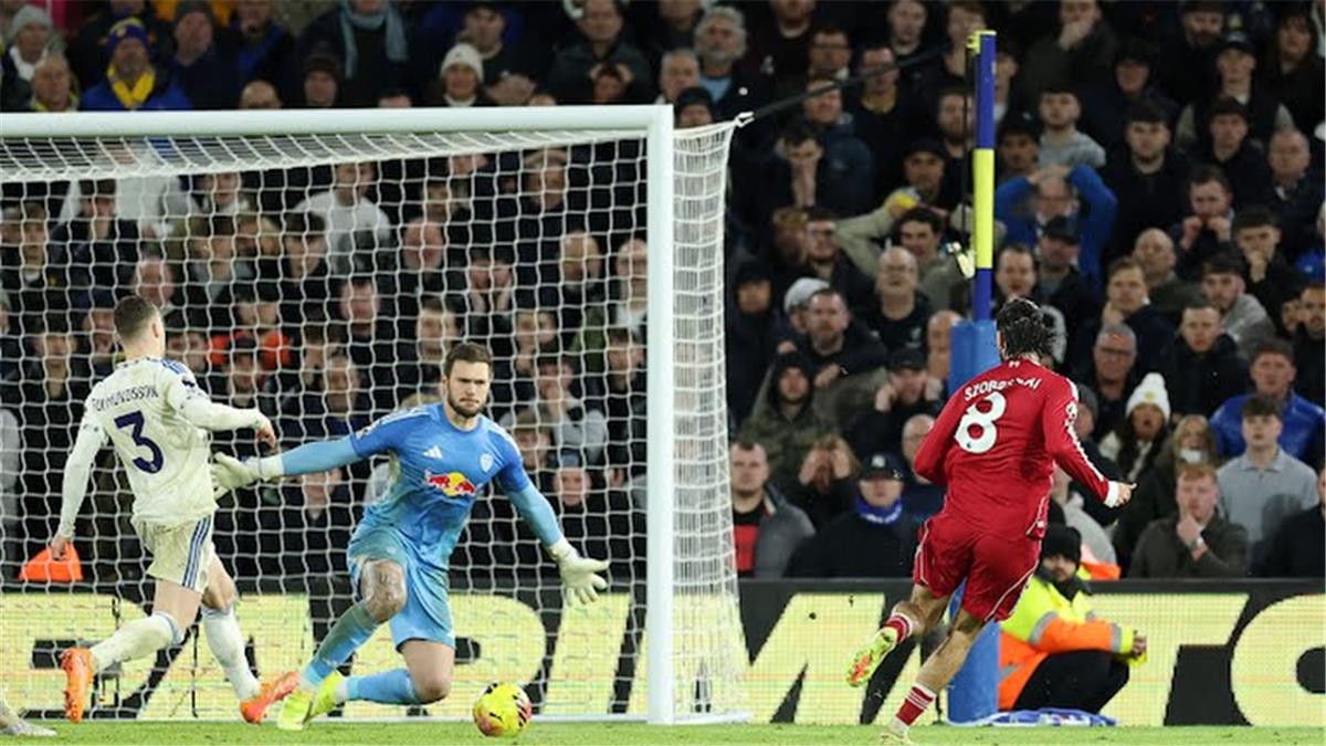 سوبوسلاي بعد تعادل ليفربول المخيب مع ليدز يونايتد: لا أعرف مركزنا في الجدول