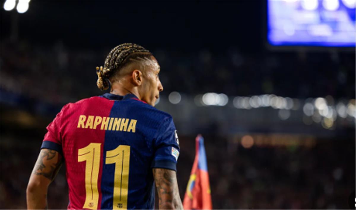 رافينها يحسم الجدل بشأن أنباء رحيله عن برشلونة إلى الدوري السعودي