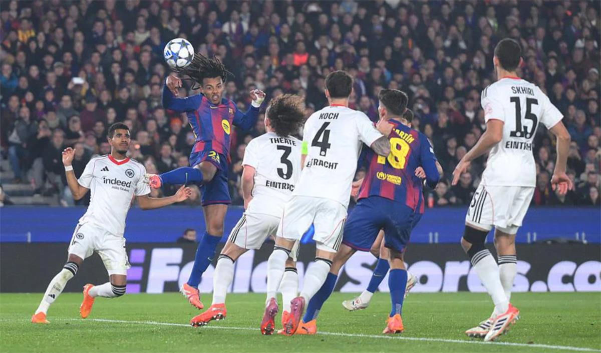 فيديو | كوندي ينقذ برشلونة من فخ آينتراخت فرانكفورت ويقوده للفوز في دوري أبطال أوروبا