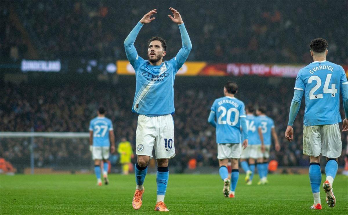 تشكيل مانشستر سيتي أمام ريال مدريد في دوري أبطال أوروبا.. موقف عمر مرموش