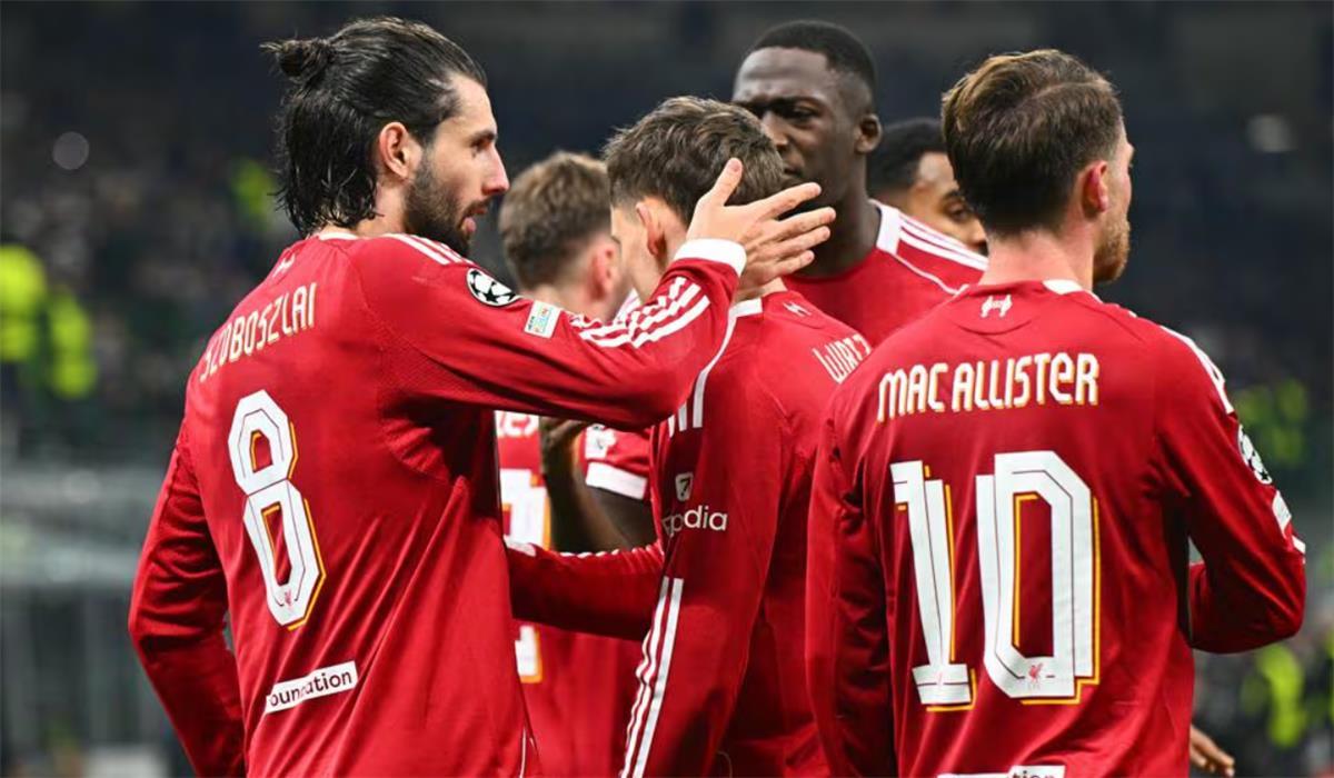 ليفربول يقترب من استعادة لاعبه السابق في يناير