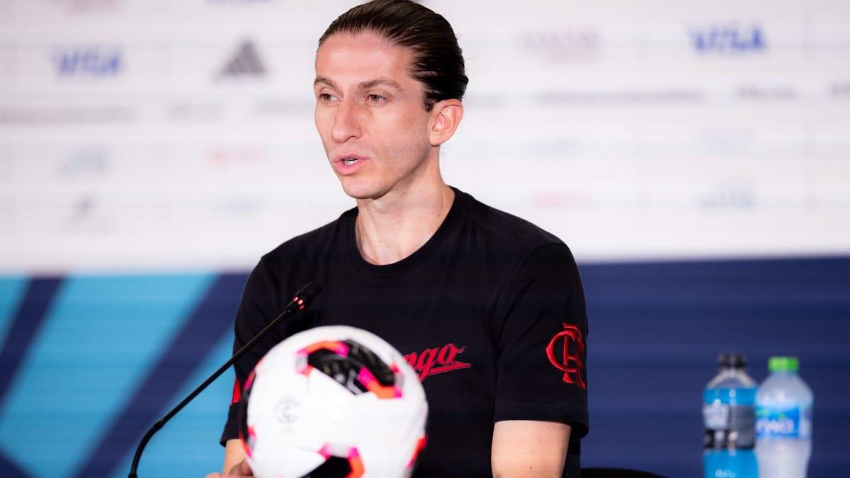 فيليبي لويس يتغزل في بيراميدز: سيطروا على أحد أفضل فرق السعودية.. ولسنا المرشحين للفوز 