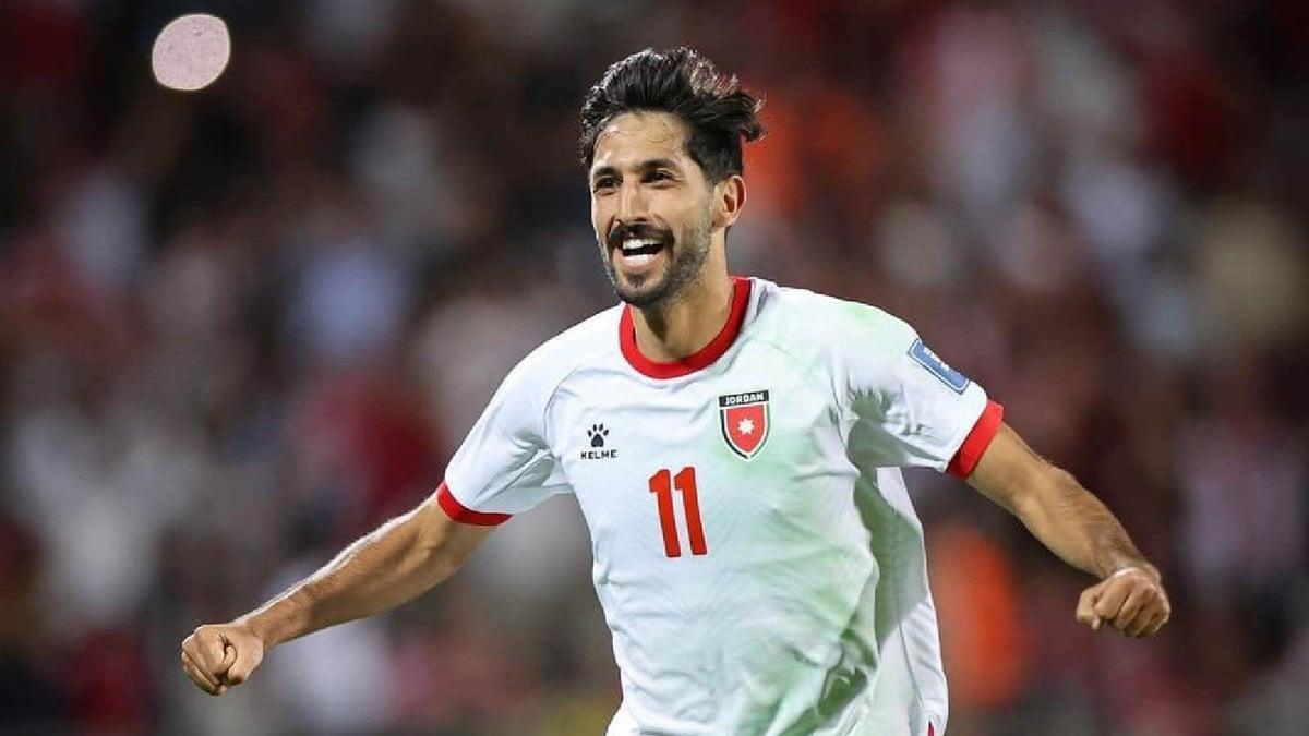 فيديو | هدف الأهلي.. يزين النعيمات يتعرض لإصابة قوية ويغادر ملعب مباراة الأردن والعراق على نقالة