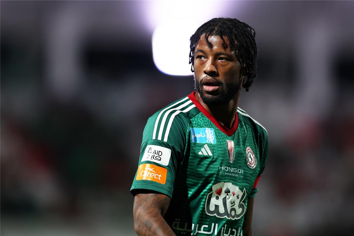 الاتفاق السعودي يترقب مصير فينالدوم.. شرط وحيد يُحدد مستقبله