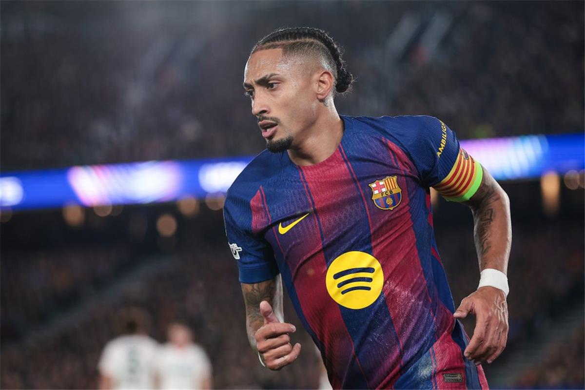 فيديو | تحت أنظار إنييستا.. رافينها يسجل هدف برشلونة الأول أمام أوساسونا 