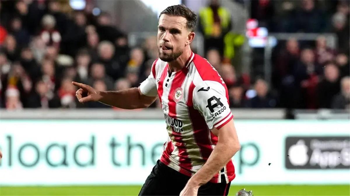 لفتة رائعة من هندرسون بعد هدفه الأول بقميص برينتفورد تكريمًا لـ جوتا