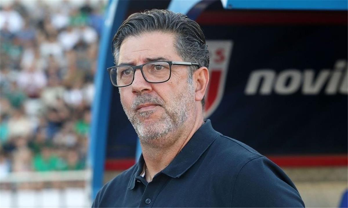 شوبير يفجّر مفاجأة: اتفاق جديد لاتحاد الكرة مع روي فيتوريا