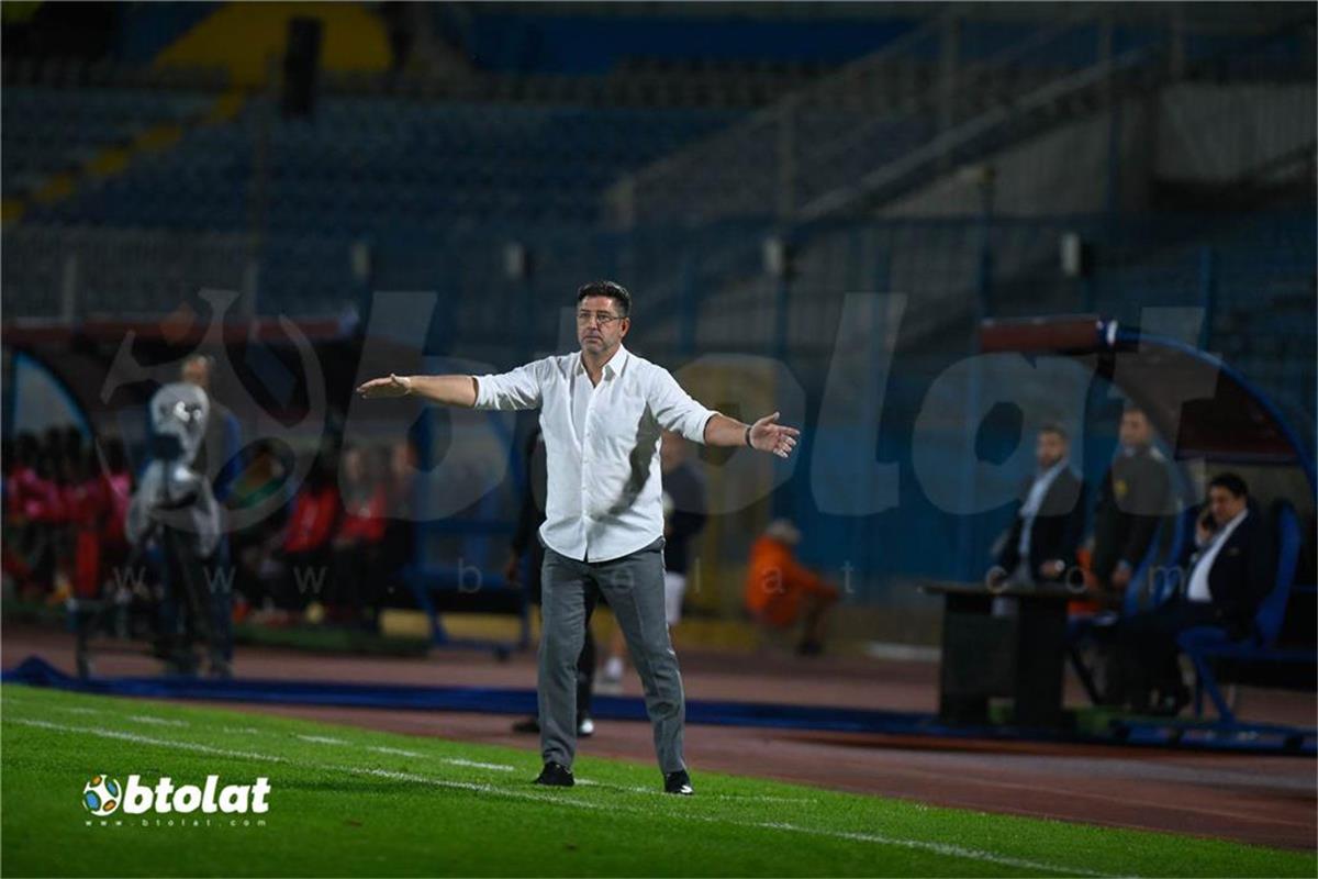 اتحاد الكرة يٌعلن إنهاء أزمة مستحقات فيتوريا