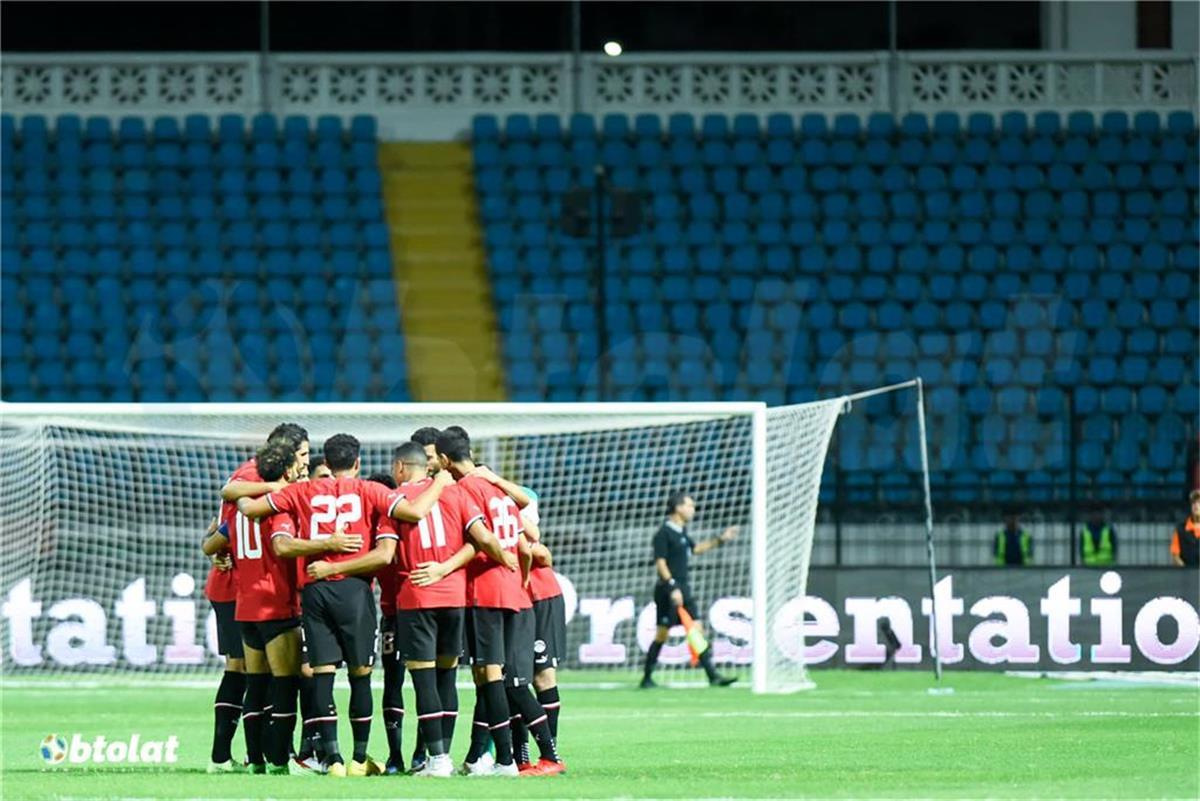 سفير مصر بالمغرب يكشف كواليس حديثه مع حسام حسن 