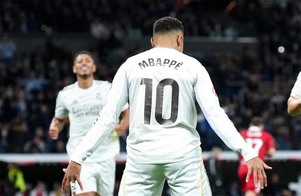 فيديو | في ليلة مجد مبابي.. ريال مدريد يتخطى إشبيلية بثنائية في الدوري الإسباني