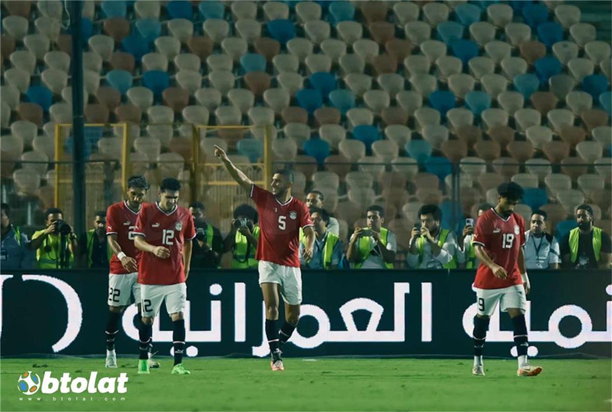 تشكيل منتخب مصر أمام زيمبابوي في كأس أمم إفريقيا.. محمد صلاح ومرموش يقودان الهجوم
