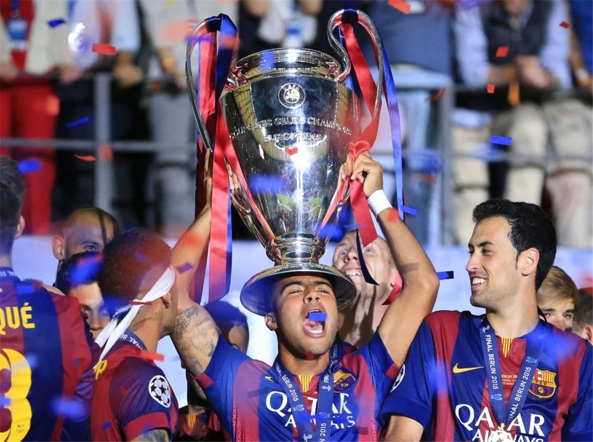 رافينيا ألكانتارا يعلن اعتزاله كرة القدم