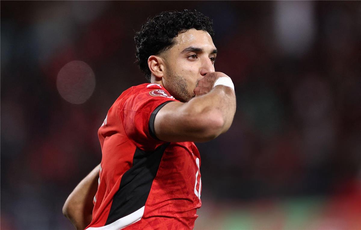 ردود أفعال جماهير مانشستر سيتي على أداء عمر مرموش في مباراة مصر وزيمبابوي: سنندم عليه بسبب جوارديولا