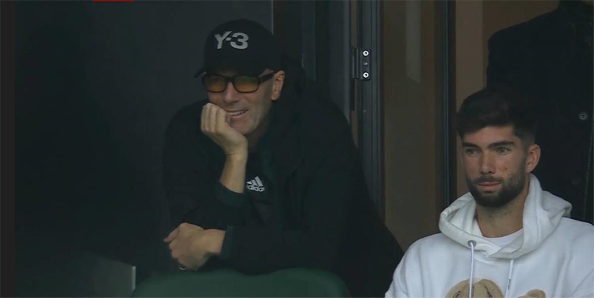 زين الدين زيدان يحضر مباراة الجزائر والسودان في كأس أمم إفريقيا