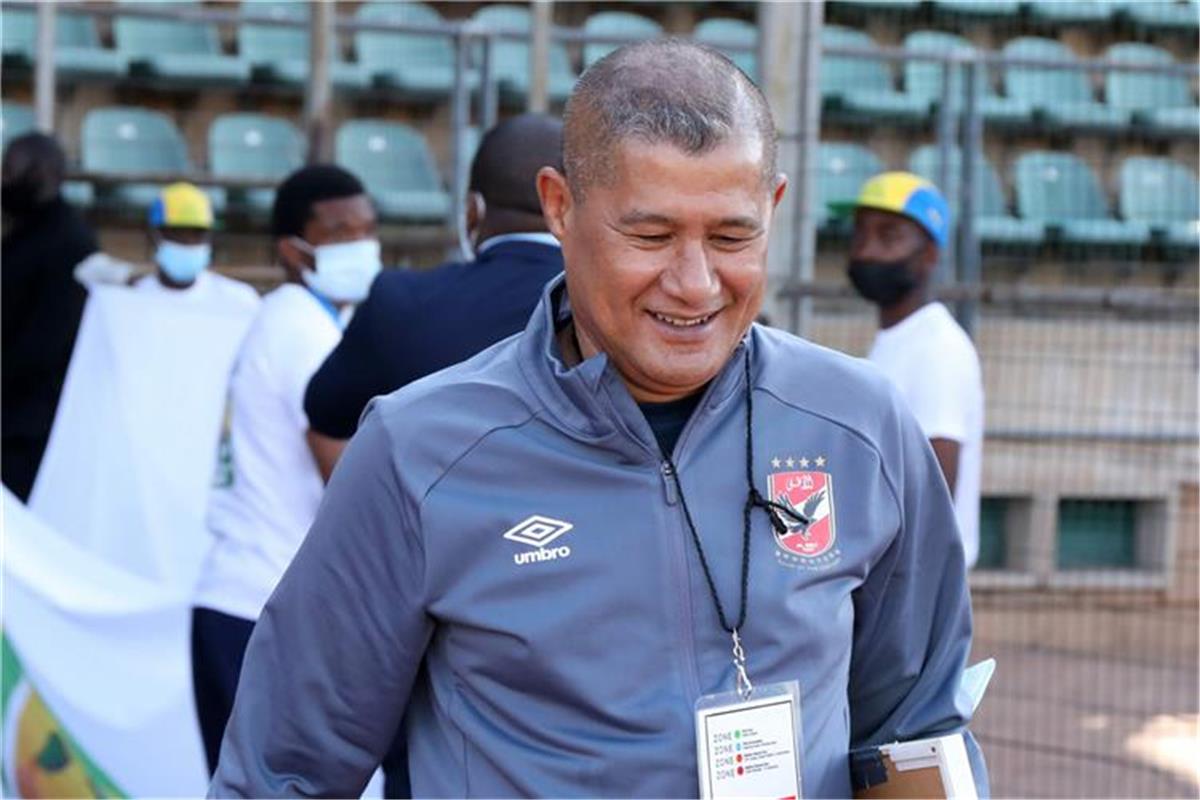 كيفين جونسون يتوقع نتيجة مباراة مصر وجنوب إفريقيا.. ويحذر من لاعب الأهلي