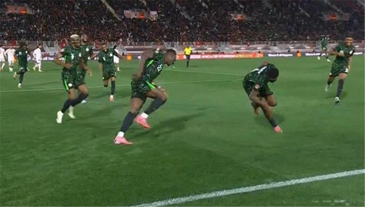 فيديو | نديدي يسجل هدف نيجيريا الثاني أمام تونس في كأس أمم إفريقيا