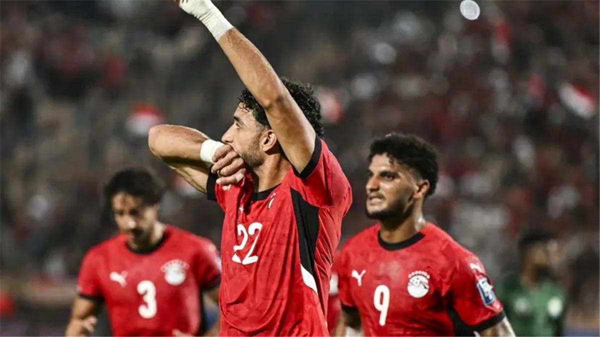 بدلاء منتخب مصر أمام أنجولا في كأس أمم إفريقيا.. محمد صلاح يُجاور مرموش