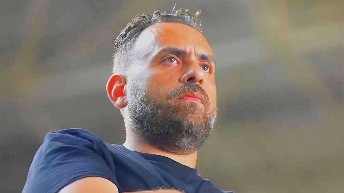 الوعود لم تُنفذ.. جون إدوارد يخرج عن صمته ويكشف تفاصيل الأزمة المالية في الزمالك