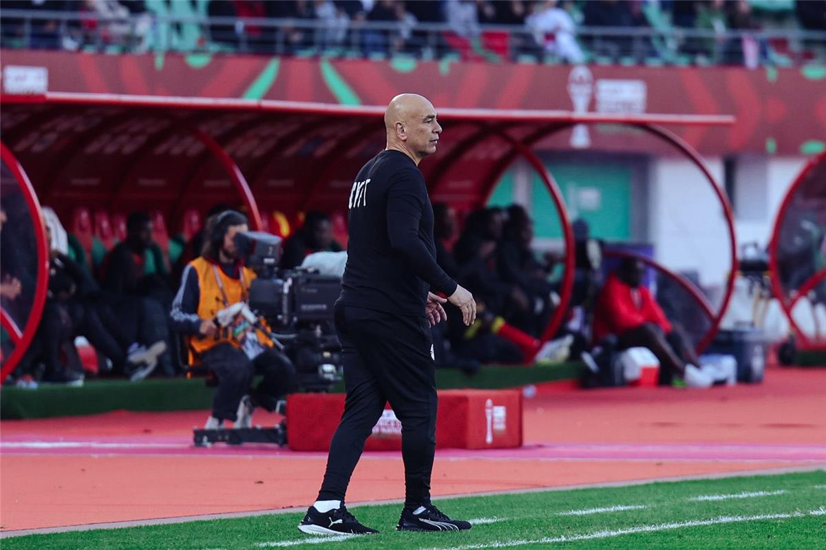 ماذا قال حسام حسن للاعبي منتخب مصر بعد التعادل أمام أنجولا في كأس أمم إفريقيا؟