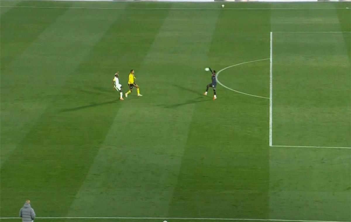 واقعة غريبة في مباراة نيجيريا وأوغندا بـ كأس أمم إفريقيا