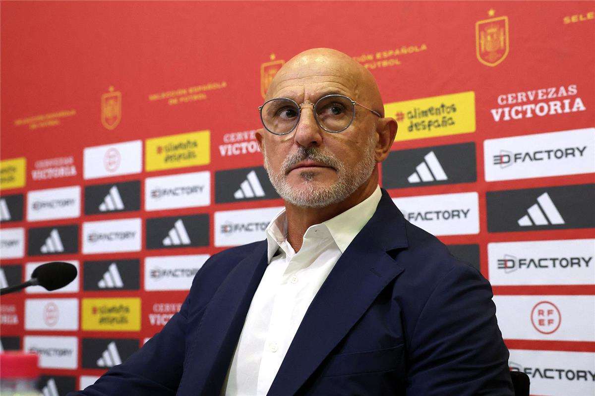 دي لا فوينتي عن اختيار لامين يامال تمثيل إسبانيا وليس المغرب: اتخذ القرار الصائب