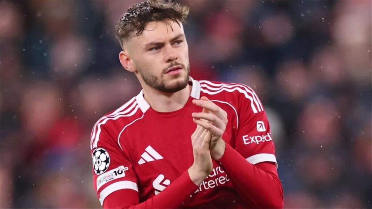 برادلي عن لاعب ليفربول: محظوظون بوجوده معنا