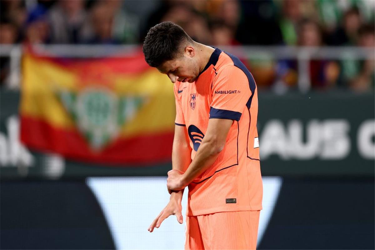 فليك يحسم موقفه من رحيل باردجي عن برشلونة في يناير