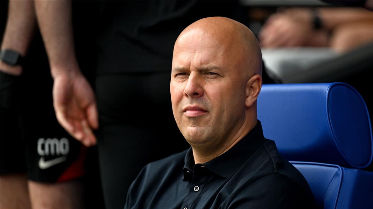 سلوت محذرًا لاعبي ليفربول قبل مواجهة ليدز: علينا أن نكون في أفضل حالاتنا