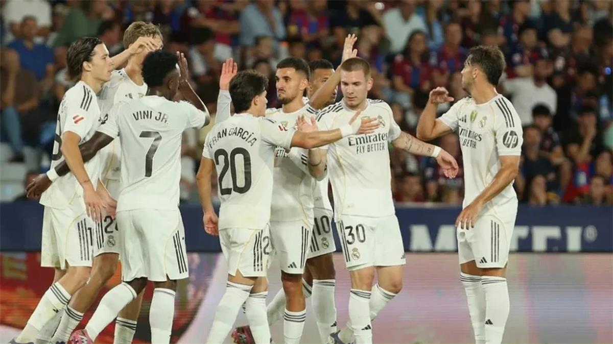 تشكيل ريال مدريد أمام ريال بيتيس في الدوري الإسباني.. بديل غير متوقع لـ مبابي