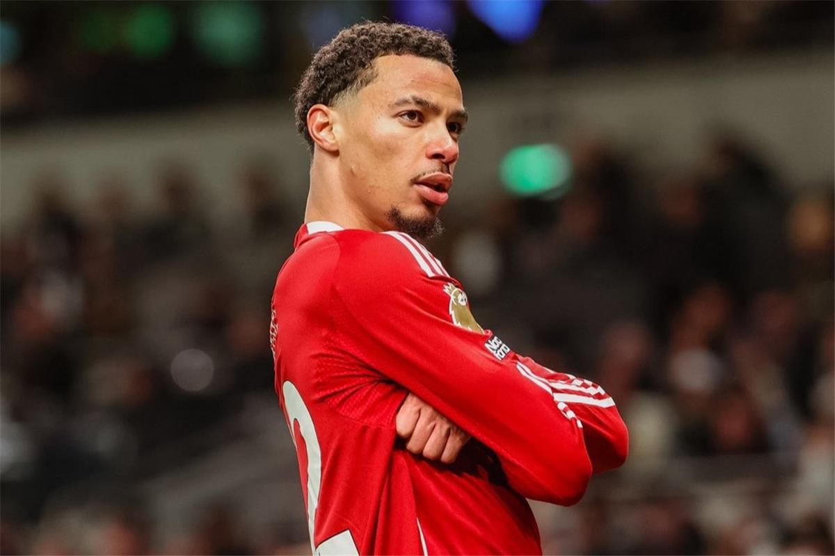 سلوت يعلن سبب غياب إيكتيكي عن مباراة ليفربول وفولهام في الدوري الإنجليزي