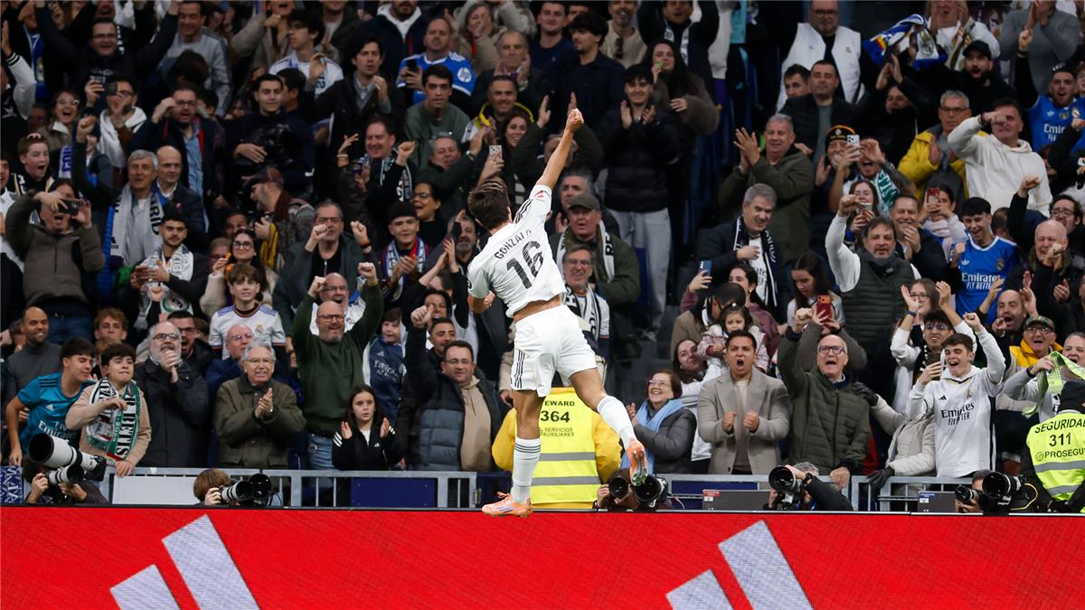 فيديو | جونزالو يسجل هدف ريال مدريد الثاني أمام ريال بيتيس.. وأسينسيو يضيف الثالث