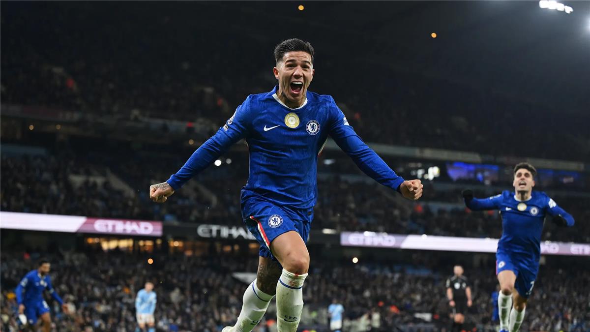 في الوقت القاتل.. إنزو فرنانديز يسجل هدف تشيلسي الأول أمام مانشستر سيتي