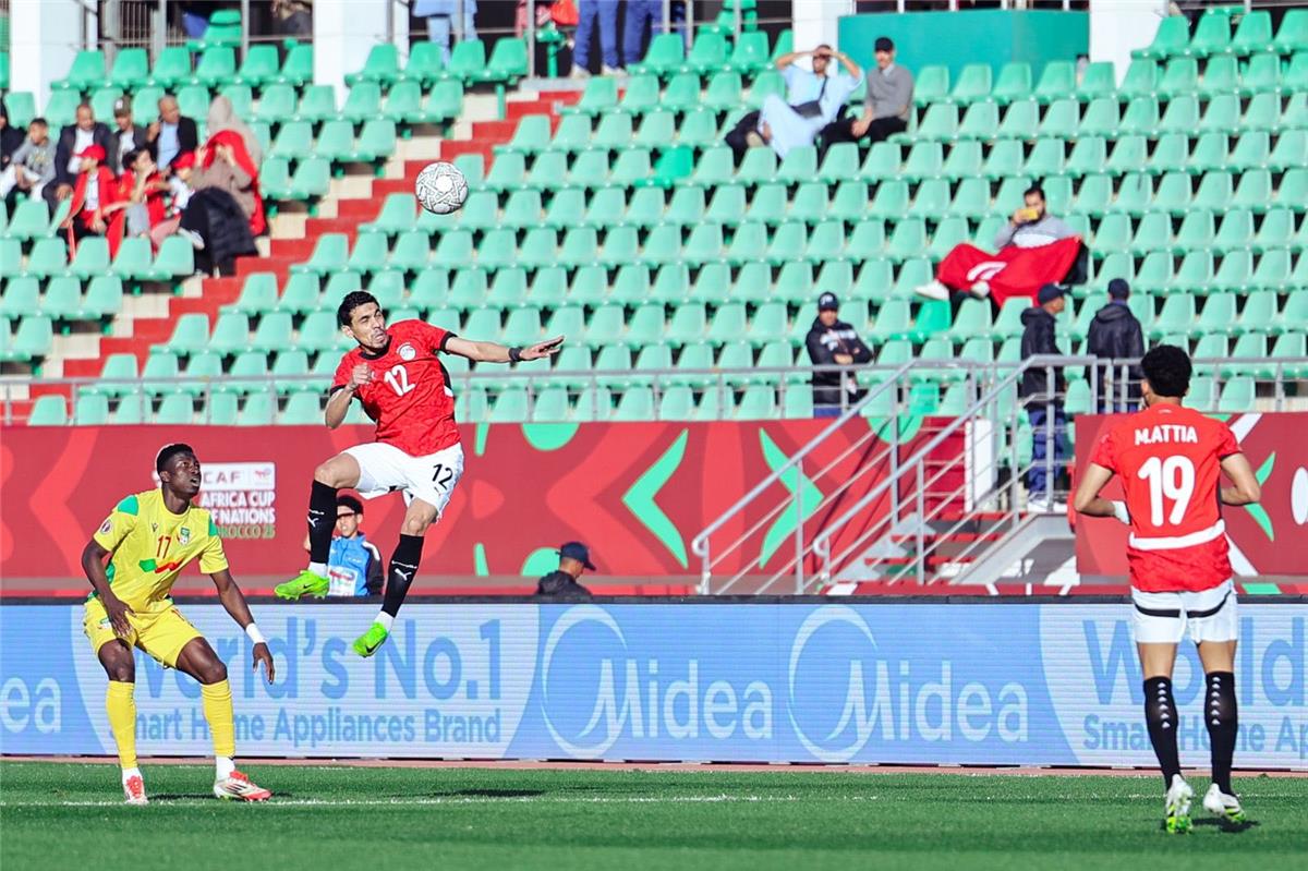 أول تعليق من محمد حمدي بعد إصابته بقطع في الرباط الصليبي مع منتخب مصر