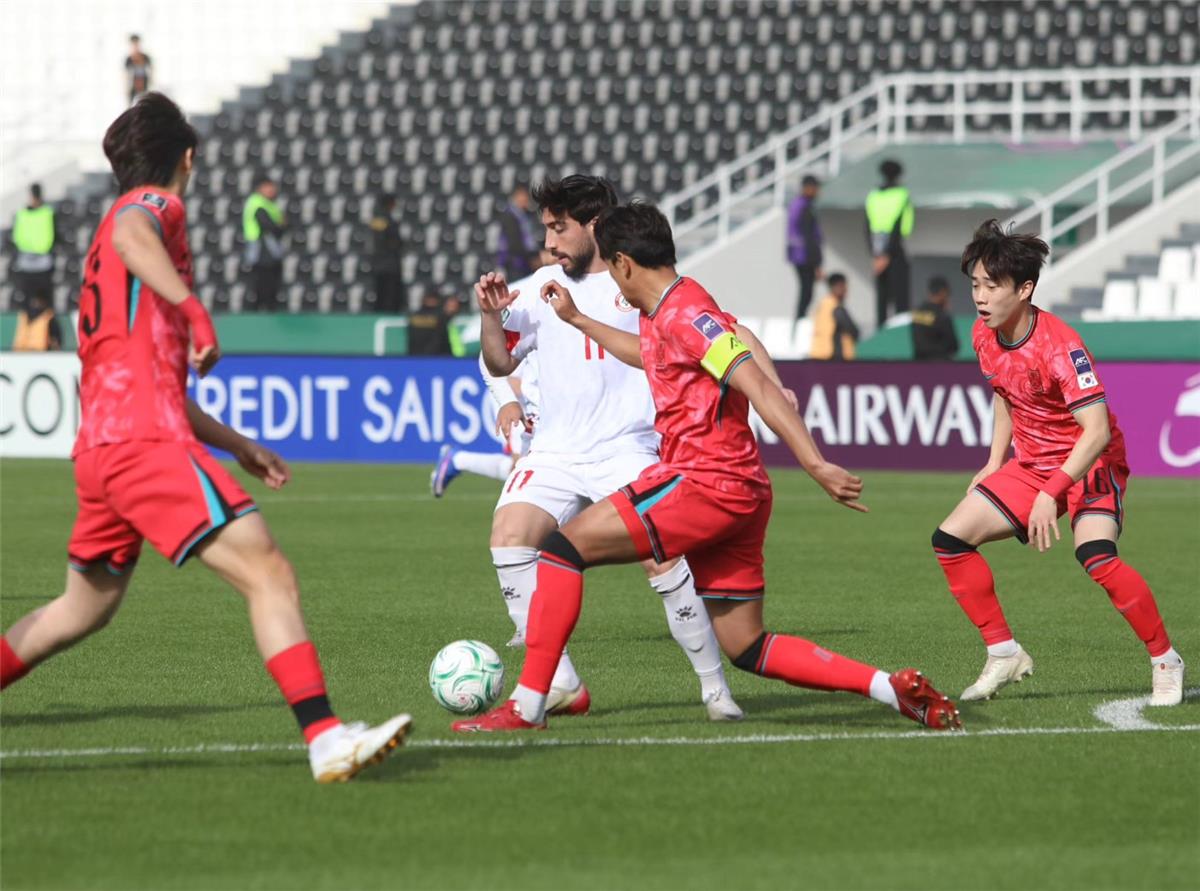 فيديو | منتخب لبنان يخسر أمام كوريا الجنوبية برباعية في كأس أمم آسيا تحت 23 عامًا